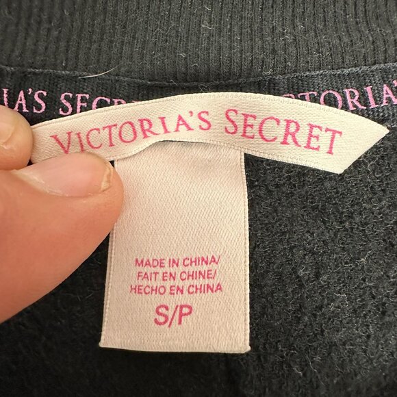 Victoria's Secret Black Long Sleeve Crew Neck Sweatshirt Size S - Picture 3 of 4